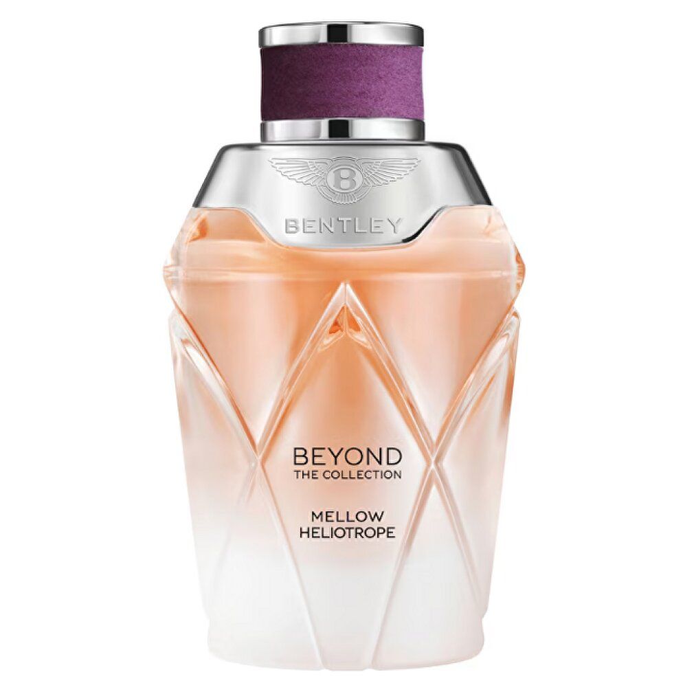 Parfümflakon, Beyond The Collection, Mellow Heliotrope. Farbverlauf von transparent zu rosa. Silberner Verschluss mit lila Akzent.