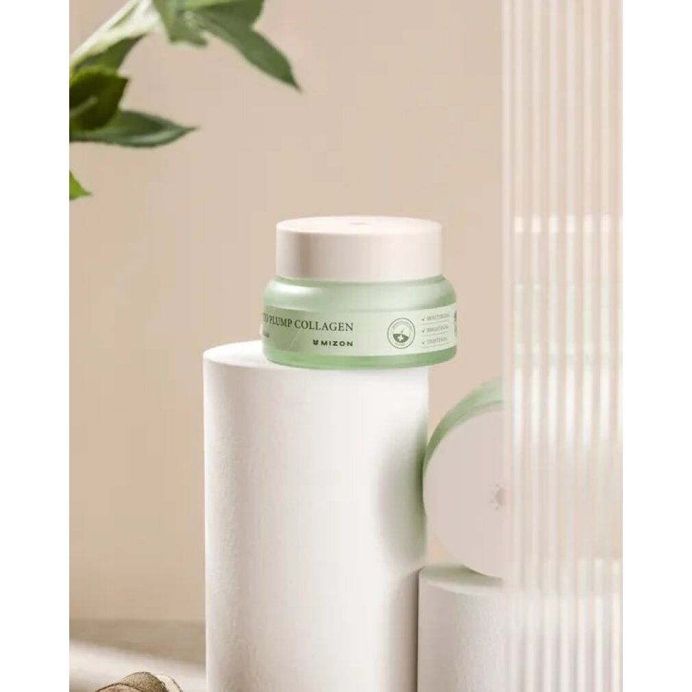 Grünes Cremeglas auf weißer Säule. Aufschrift: Phyto Plump Collagen. Marke: Mizon. Deckel: Weiß.