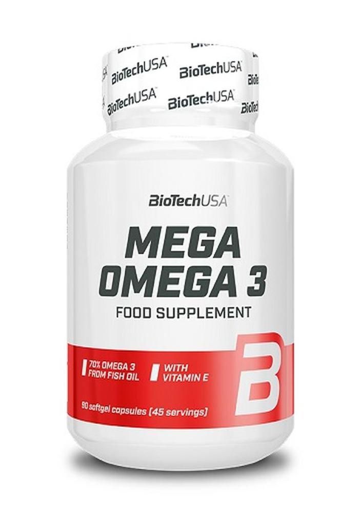 Weiße Flasche mit Mega Omega 3-Nahrungsergänzungsmittel. Enthält 90 Softgel-Kapseln. Marke: BioTechUSA. Mit Vitamin E.