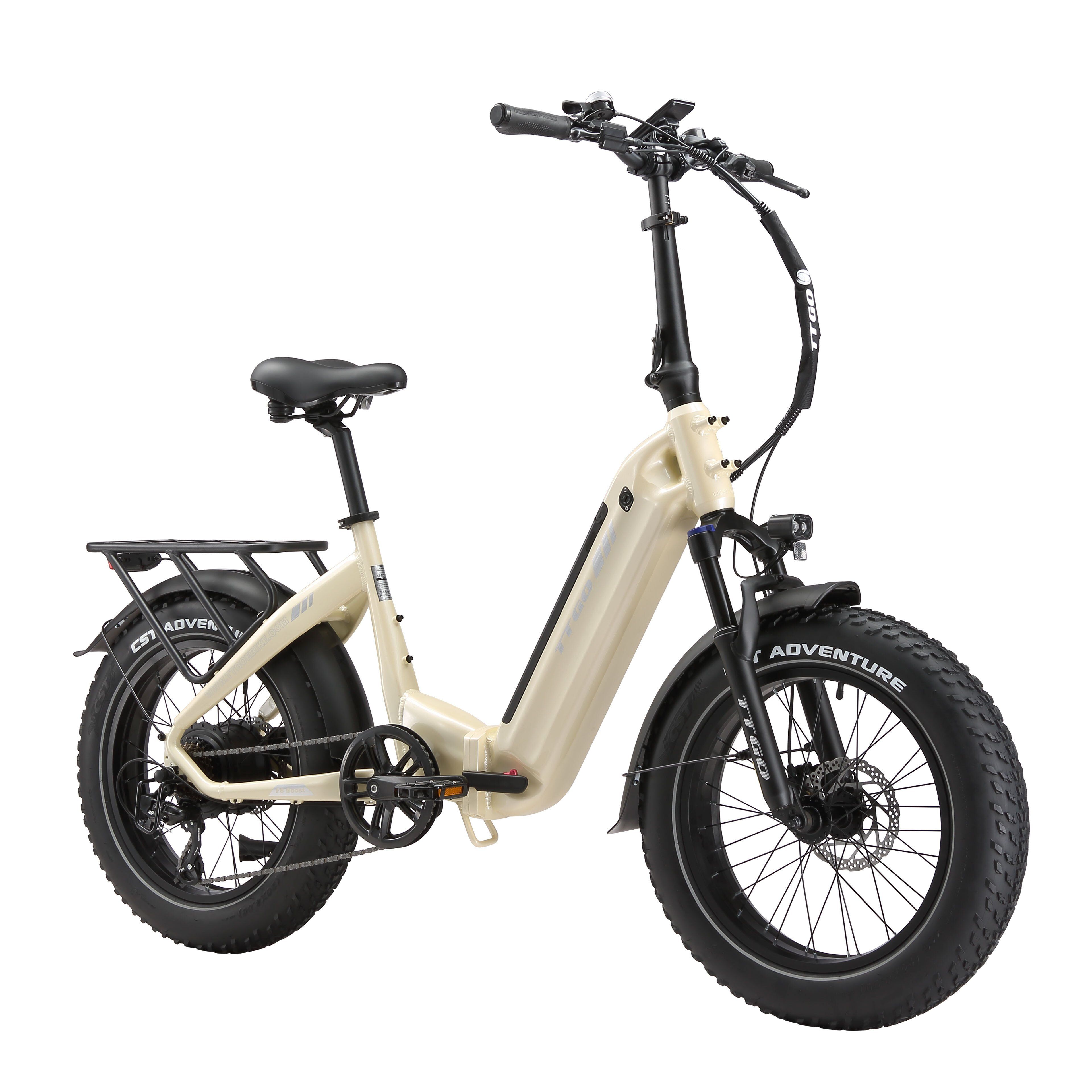 Beige Klapp-E-Bike mit schwarzen Reifen und Details. Schwarzer Sattel, Gepäckträger. Auf dem Reifen steht "ADVENTURE".