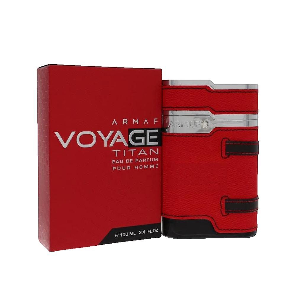 Rote Verpackung und Flakon. Auf der Verpackung steht "VOYAGE TITAN Eau de Parfum pour Homme". Der Flakon ist rot und silberfarben.