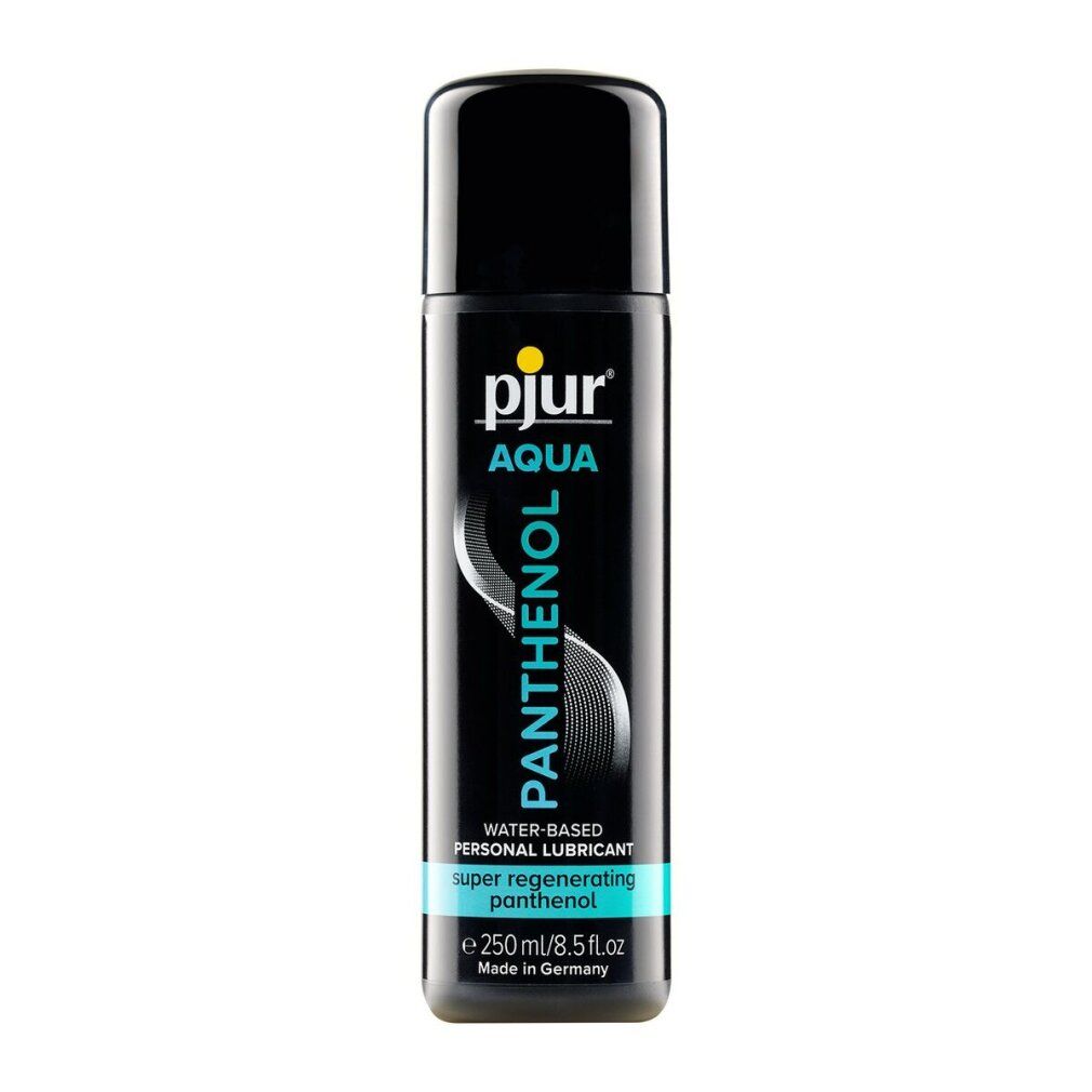 Schwarze Flasche mit schwarzem Deckel. Aufschrift: pjur AQUA Panthenol. Text: Water-based Personal Lubricant. 250ml/8.5 fl.oz.