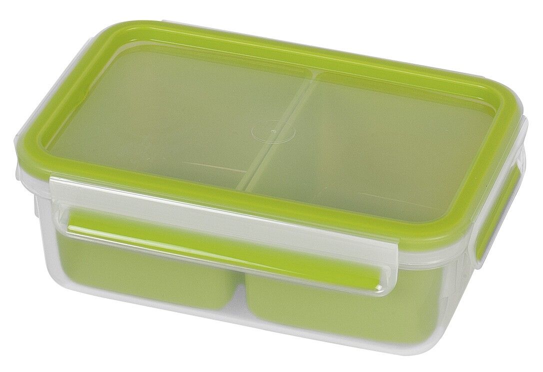 Rechteckige Snackbox mit grünem Deckel und Unterteil. Transparenter Behälter mit zwei Fächern. Verschlussschnalle.