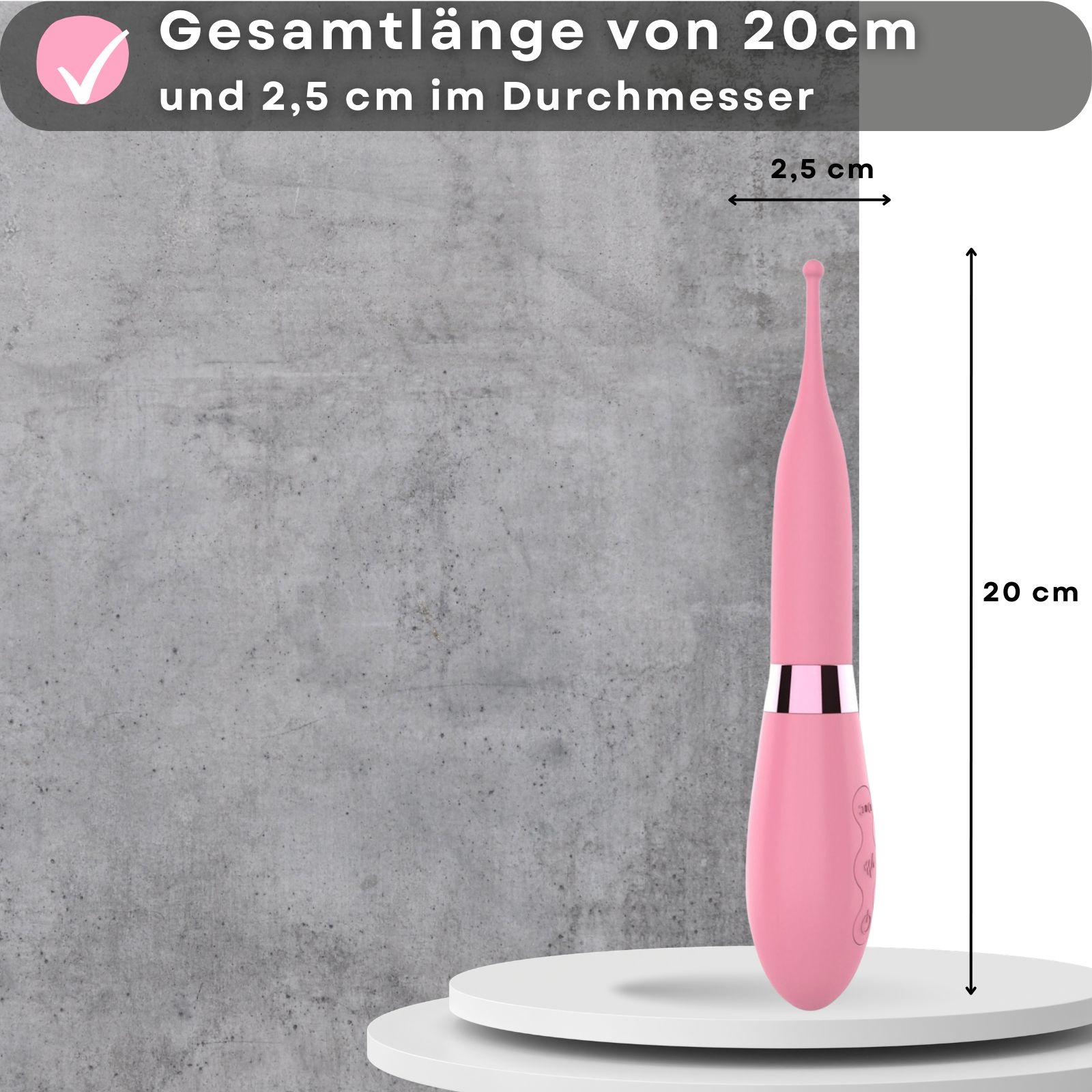 Rosa Vibrator mit Reizkugel. Aus Silikon und ABS. Gesamtlänge 20cm, Durchmesser 2,5cm. Auf weißem Podest. Maße angezeigt.