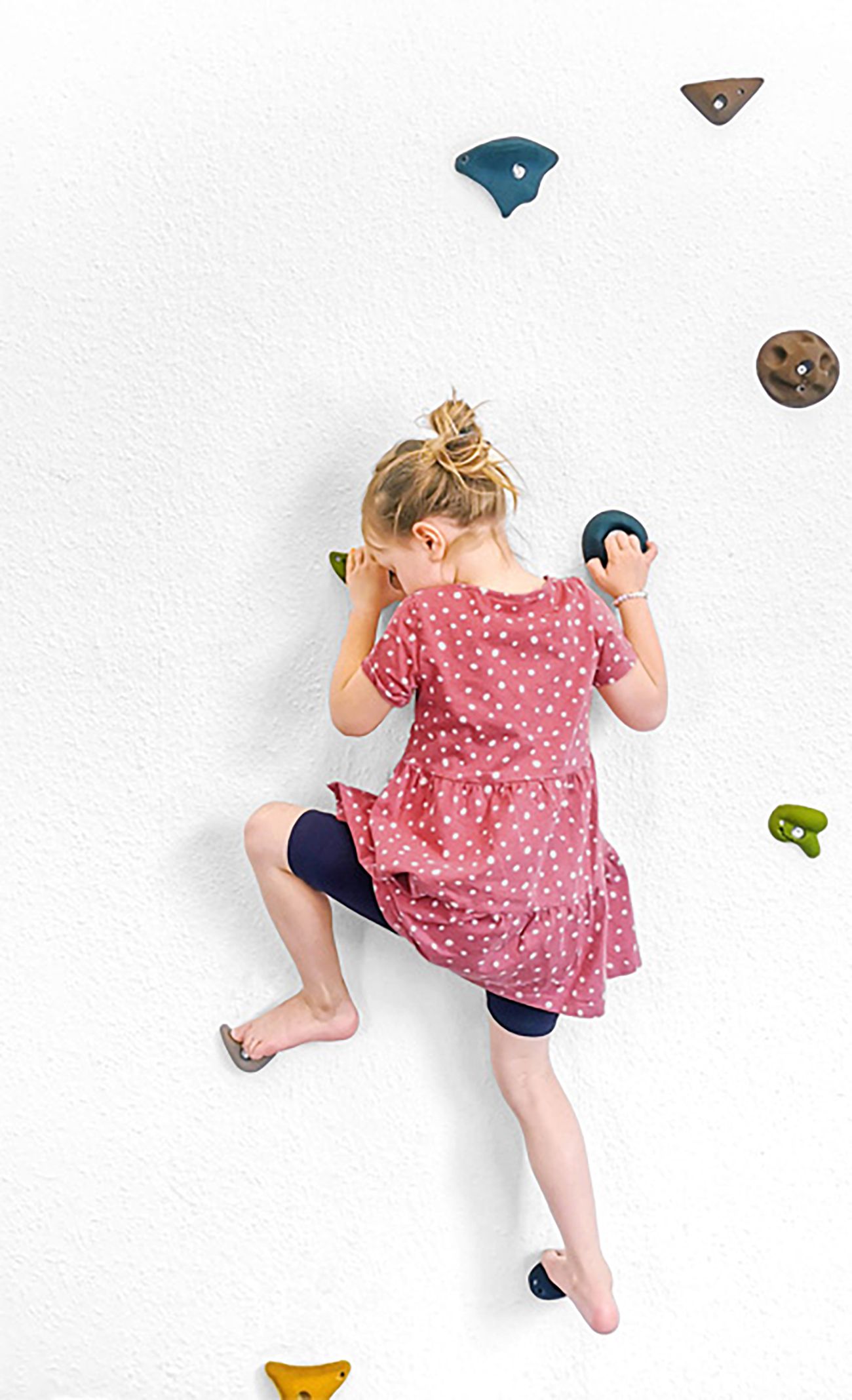 small foot Klettersteine Adventure