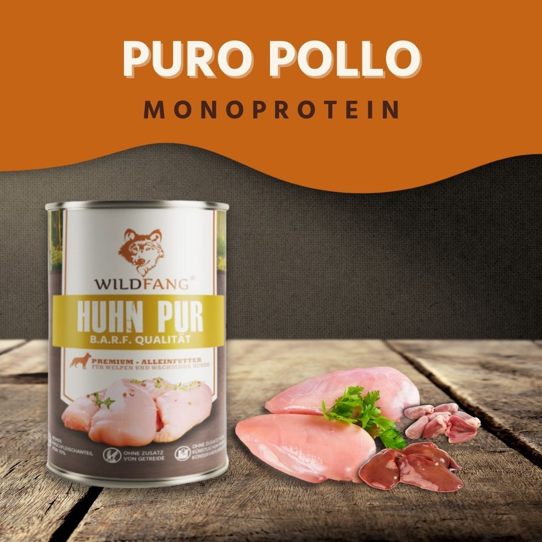 Dose WILDFANG® Huhn pur mit Hühnerfleisch. Daneben rohes Hühnerfleisch und Innereien auf Holzuntergrund.