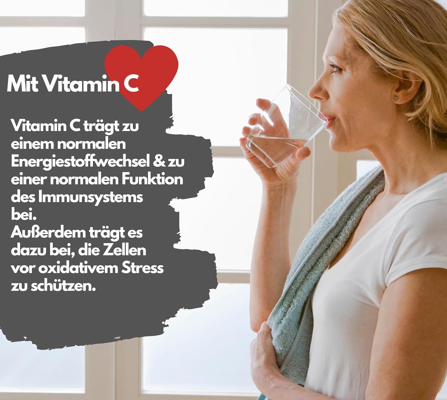 Frau trinkt Wasser. Text: Mit Vitamin C. Vitamin C trägt zu normalem Energiestoffwechsel und Immunsystem bei.