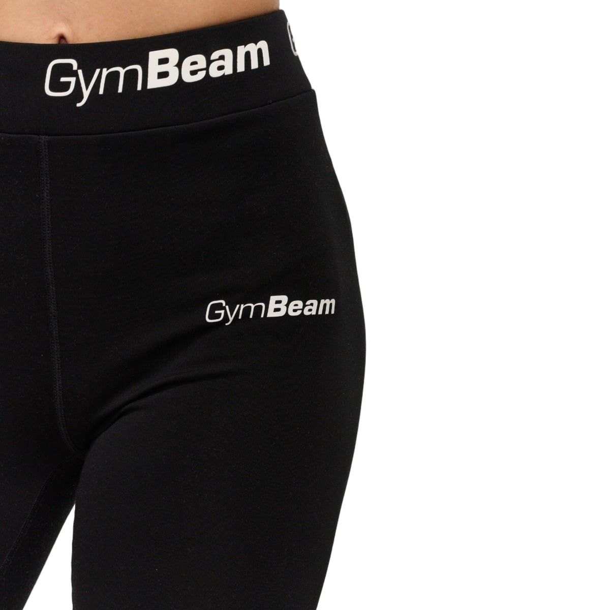 Detailansicht der schwarzen Damenleggings mit weißem Logo.