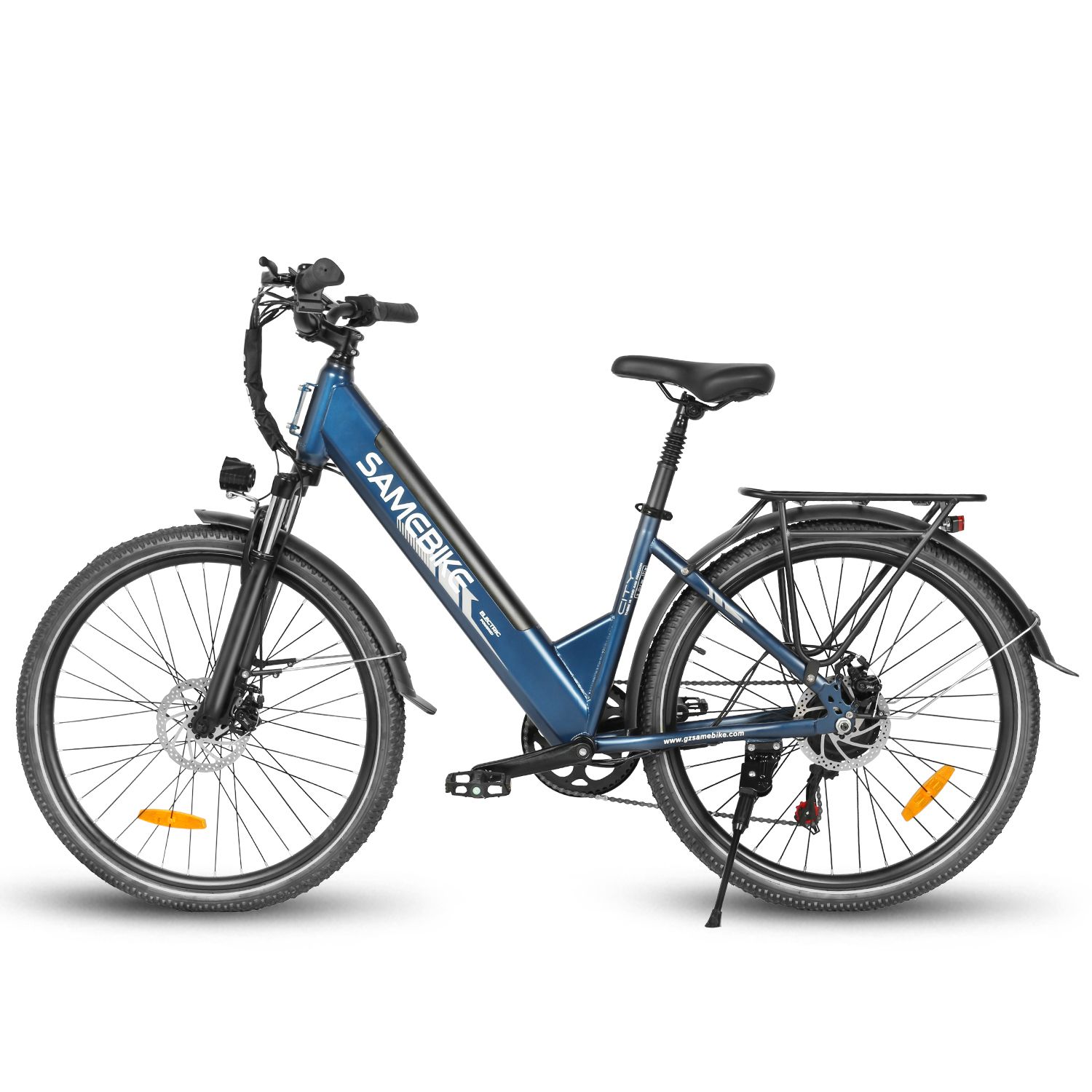 Blaues E-Bike. Marke SAMEBIKE. Schwarze Reifen, Schutzbleche, Gepäckträger. Scheinwerfer und Rücklicht.
