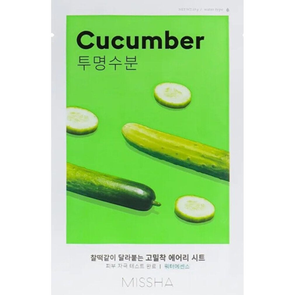 Verpackung mit grünem Hintergrund, Gurken und Schriftzug "Cucumber". Marke: Missha.