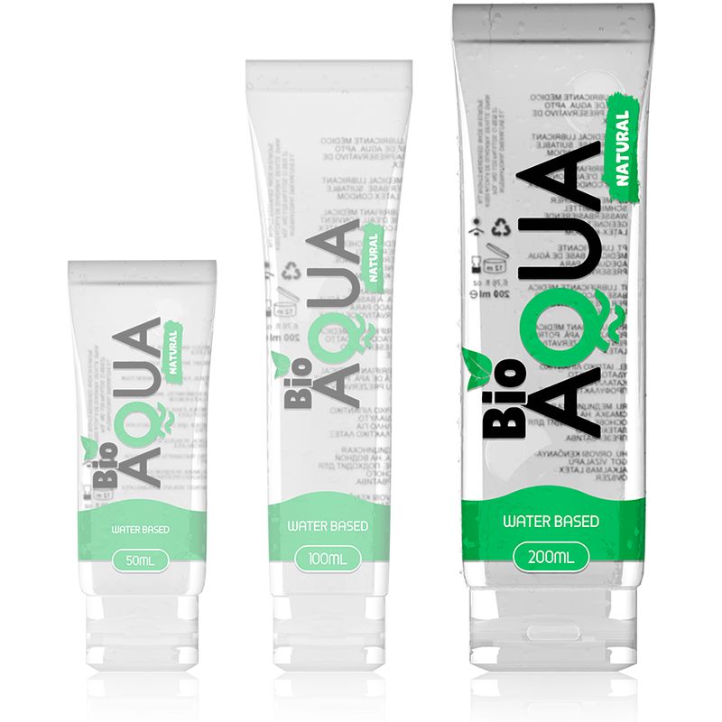Drei Tuben mit Produktaufdruck. Aufschrift: Bio Aqua, Water Based, Natural. Größen: 50ml, 100ml, 200ml.