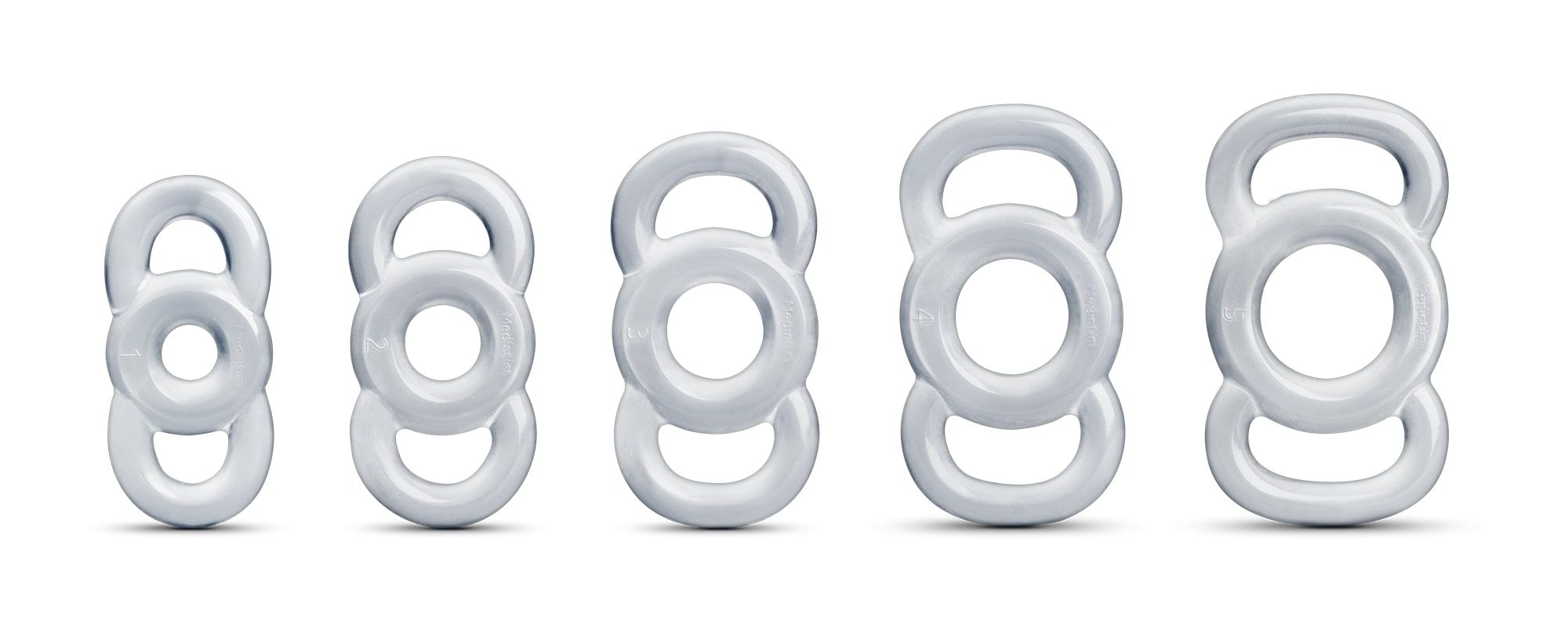 Fünf unterschiedlich große, ringförmige Produkte. Jedes besteht aus drei verbundenen Ringen.