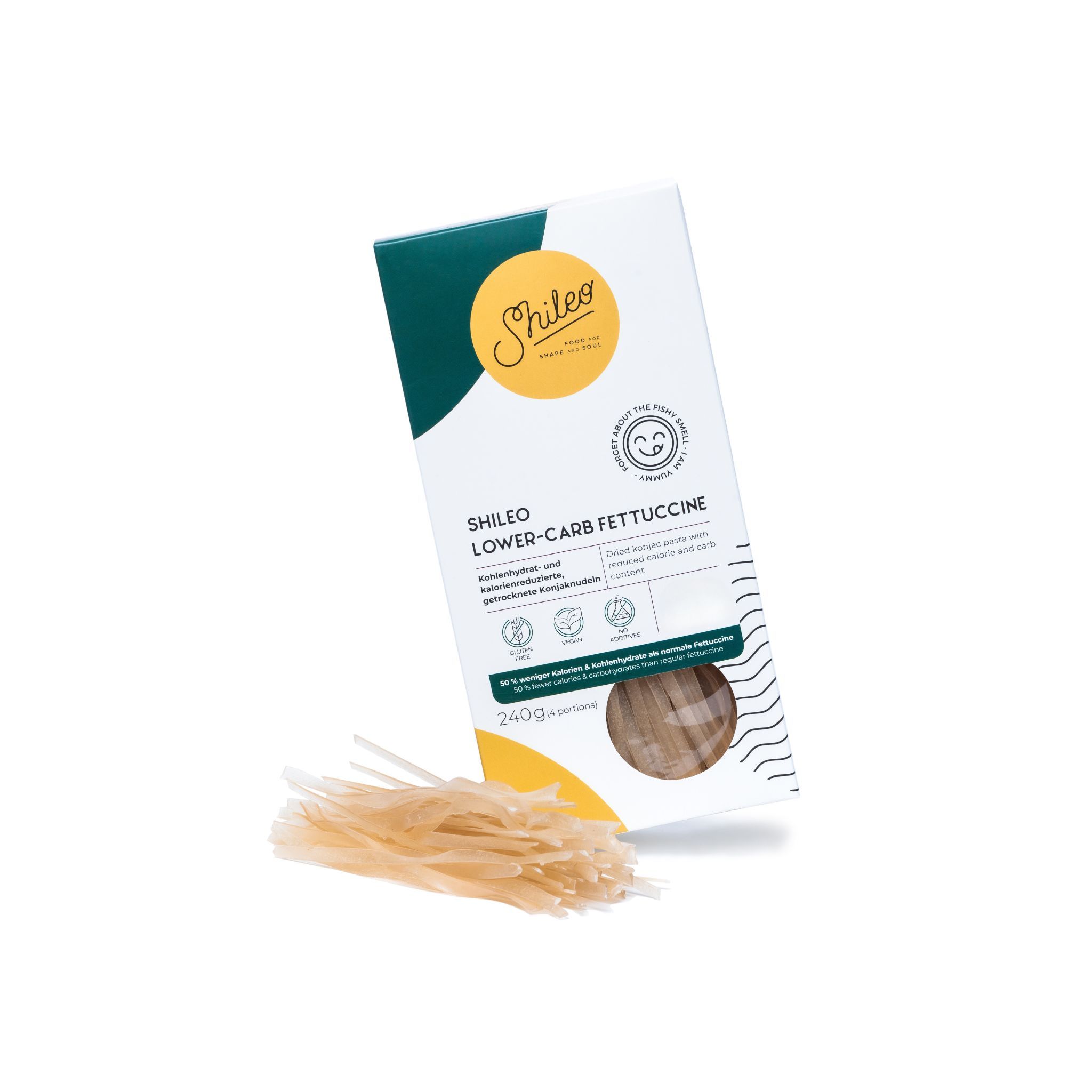 Verpackung mit SHILEO Lower-Carb Fettuccine. Geöffnete Packung mit Nudeln daneben. Aufdrucke: Logo, Produktname, 240g.