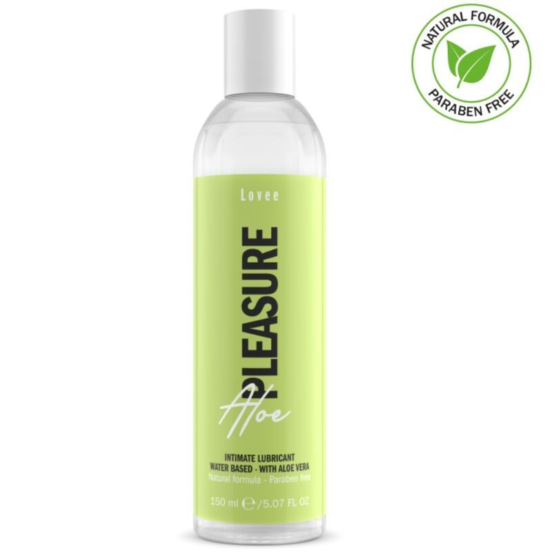 Transparente Flasche mit weißem Deckel. Grün-gelbes Etikett mit "PLEASURE" und "Aloe". Text: "Lovee", "Intimate Lubricant". Siegel: "Natural Formula".