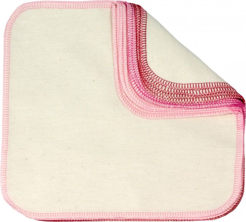 Stapel quadratischer Waschlappen. Creme Stoff mit rosa Saum und roter Ziernaht. Mehrere Lappen liegen übereinander.