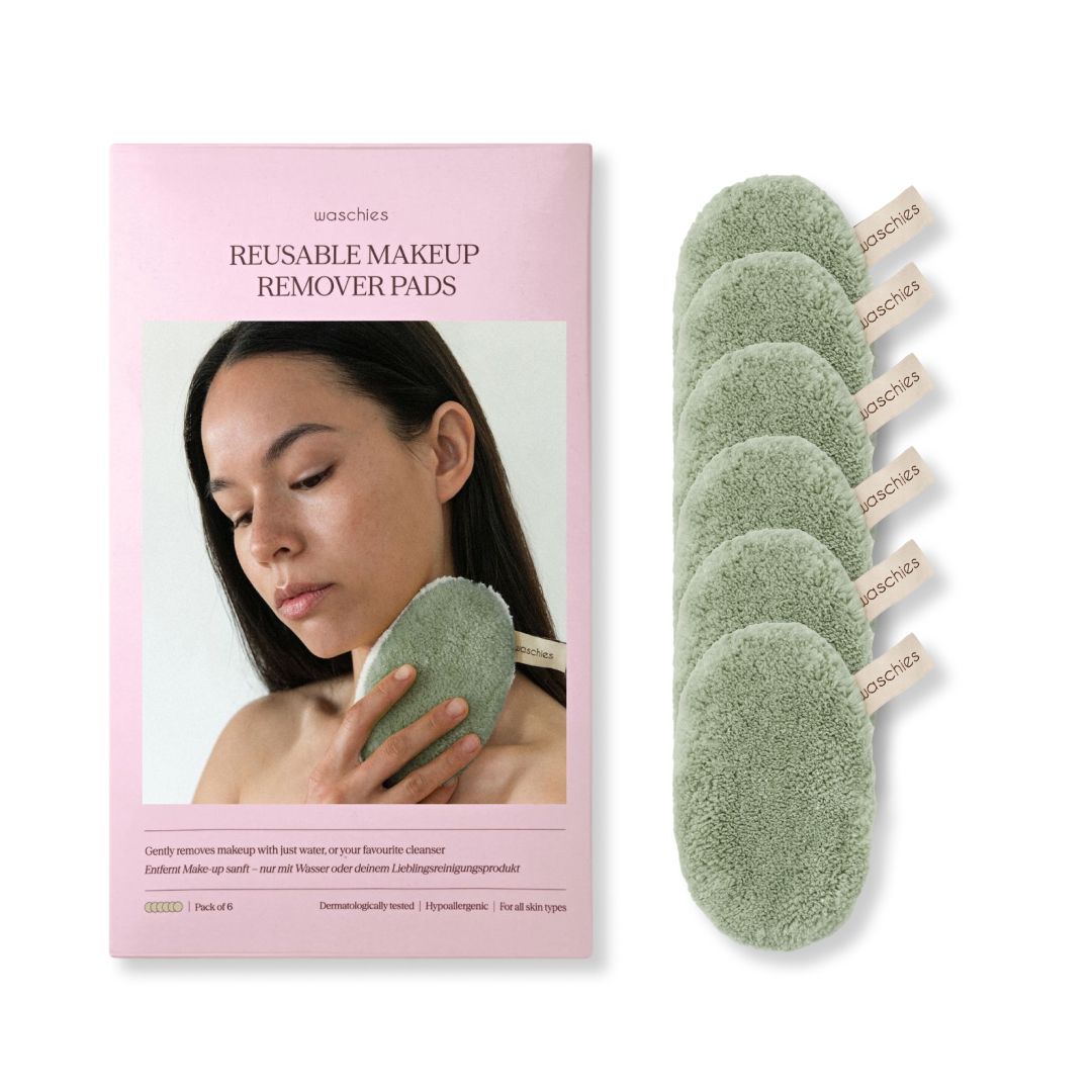 Packung und 6 grüne Abschminkpads. Auf der Packung steht "REUSABLE MAKEUP REMOVER PADS". Eine Frau hält ein Pad.