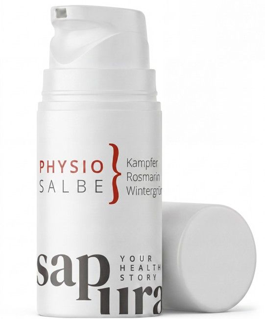 Weiße Spenderflasche mit Pumpspender und weißem Deckel. Beschriftung: Physio Salbe, Kampfer, Rosmarin, Wintergrün, sap pura.