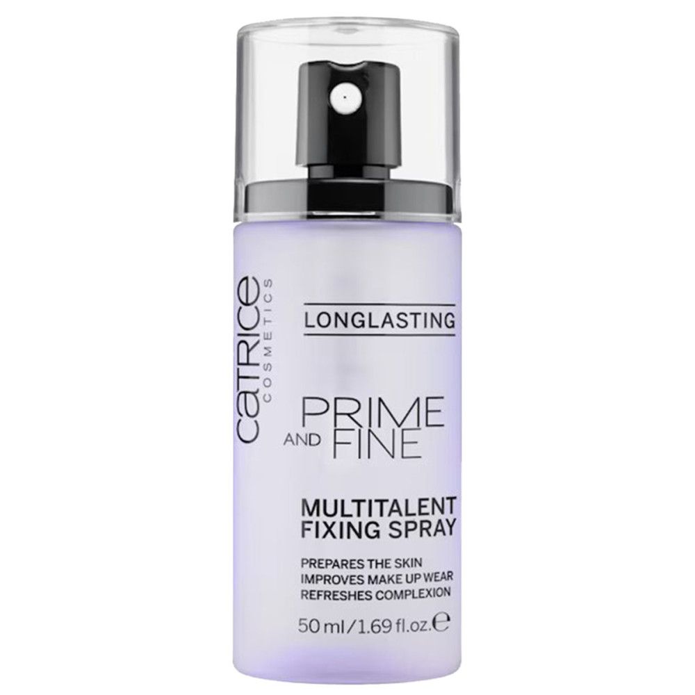 Ein Catrice Prime and Fine Multitalent Fixing Spray. Aufschrift: Longlasting, 50ml.