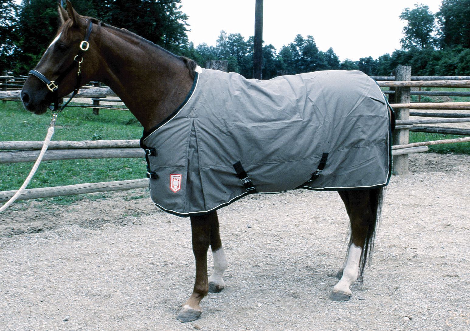 Ripley Weidedecke atmungsaktiv und wasserdicht, 135 cm