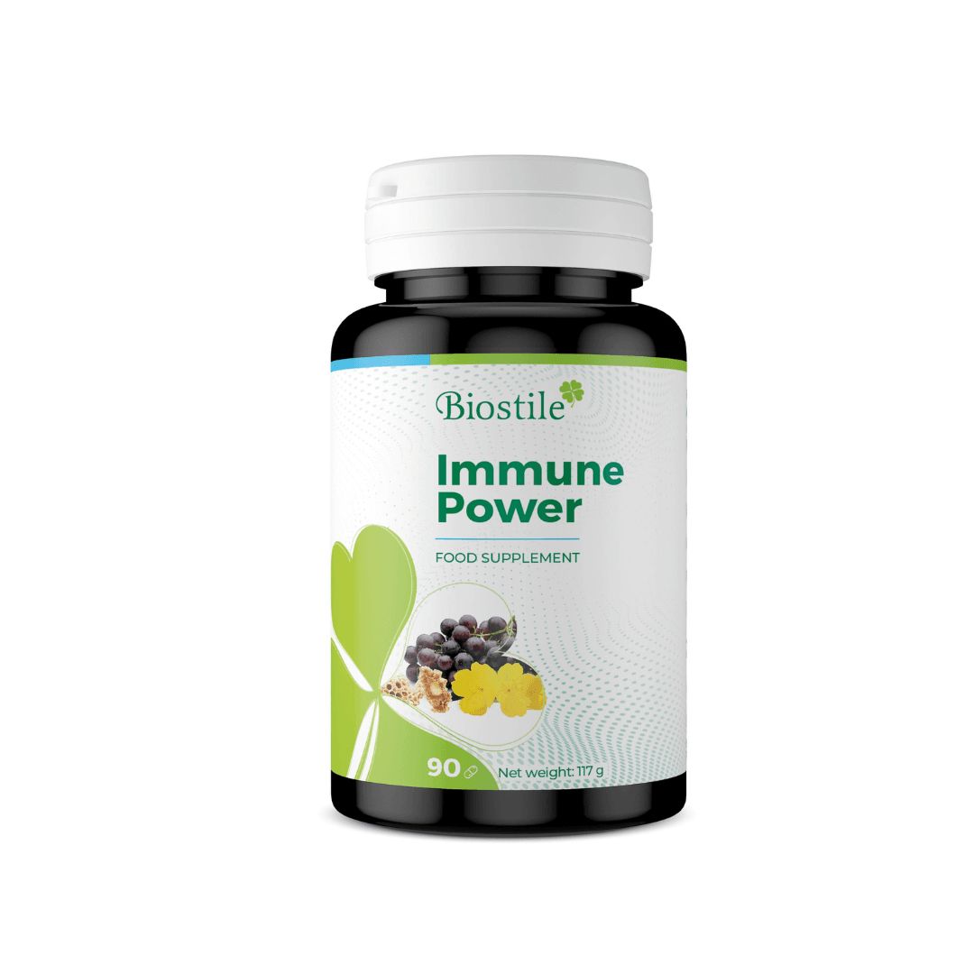 Dunkelgrüne Flasche mit weißem Deckel. Aufschrift: Biostile Immune Power, Nahrungsergänzungsmittel. Abbildung von Früchten.