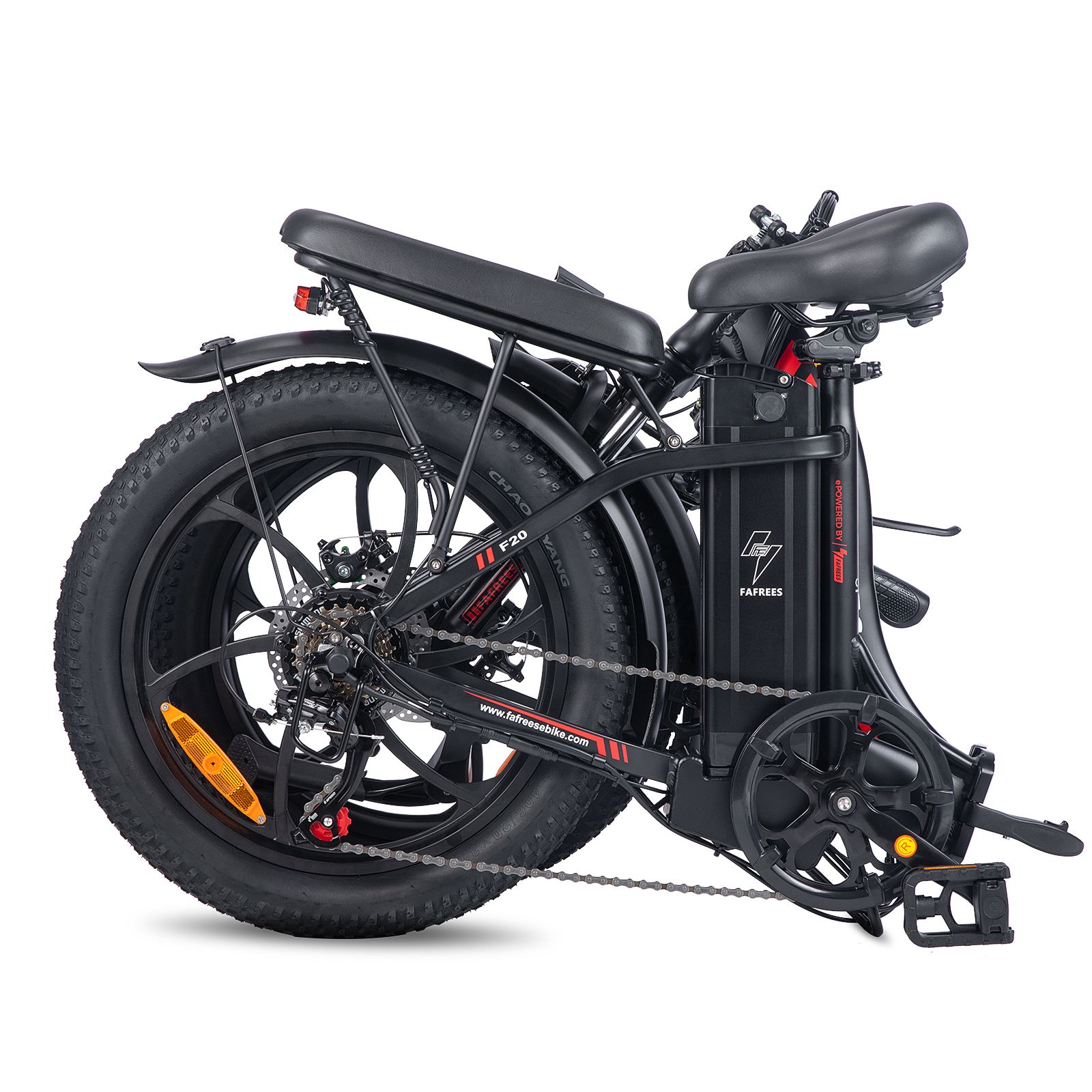 Gefaltetes E-Bike FAFREES F20, schwarz. Sichtbar: Sattel, Gepäckträger, Schutzbleche, Scheibenbremsen, Akku. Rote Akzente.