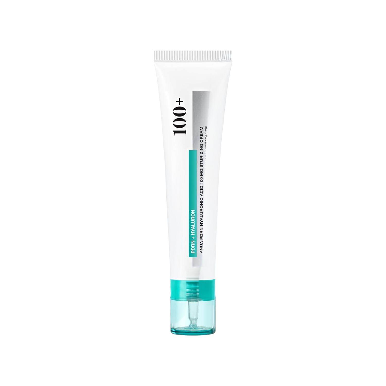 Weiße Tube mit blauem Deckel. Text: 100+ Anua PDRN Hyaluronsäure 100 Feuchtigkeitscreme. 60 ml / 2,02 fl. oz.