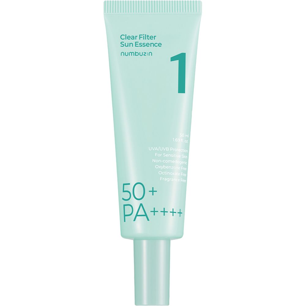 Hellgrüne Tube mit Aufschrift "Clear Filter Sun Essence" und "1". SPF 50+ PA++++. Produktname und Schutzfaktor deutlich sichtbar.
