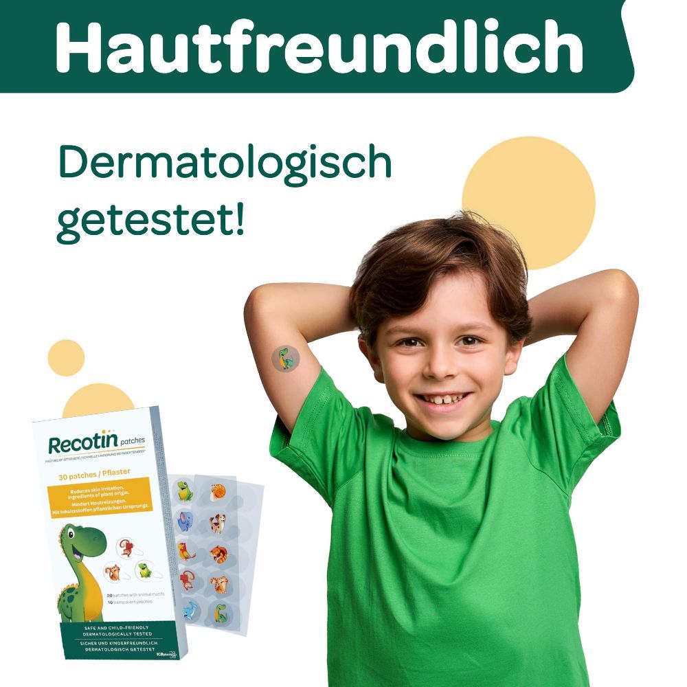 Kind mit Pflaster am Arm. Verpackung und einzelne Pflaster mit Tiermotiven. Dermatologisch getestet.