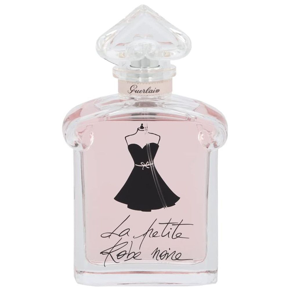Parfümflakon mit rosa Flüssigkeit. Schwarzes Kleid-Design auf dem Etikett. "Guerlain" und "La Petite Robe Noire" sichtbar.