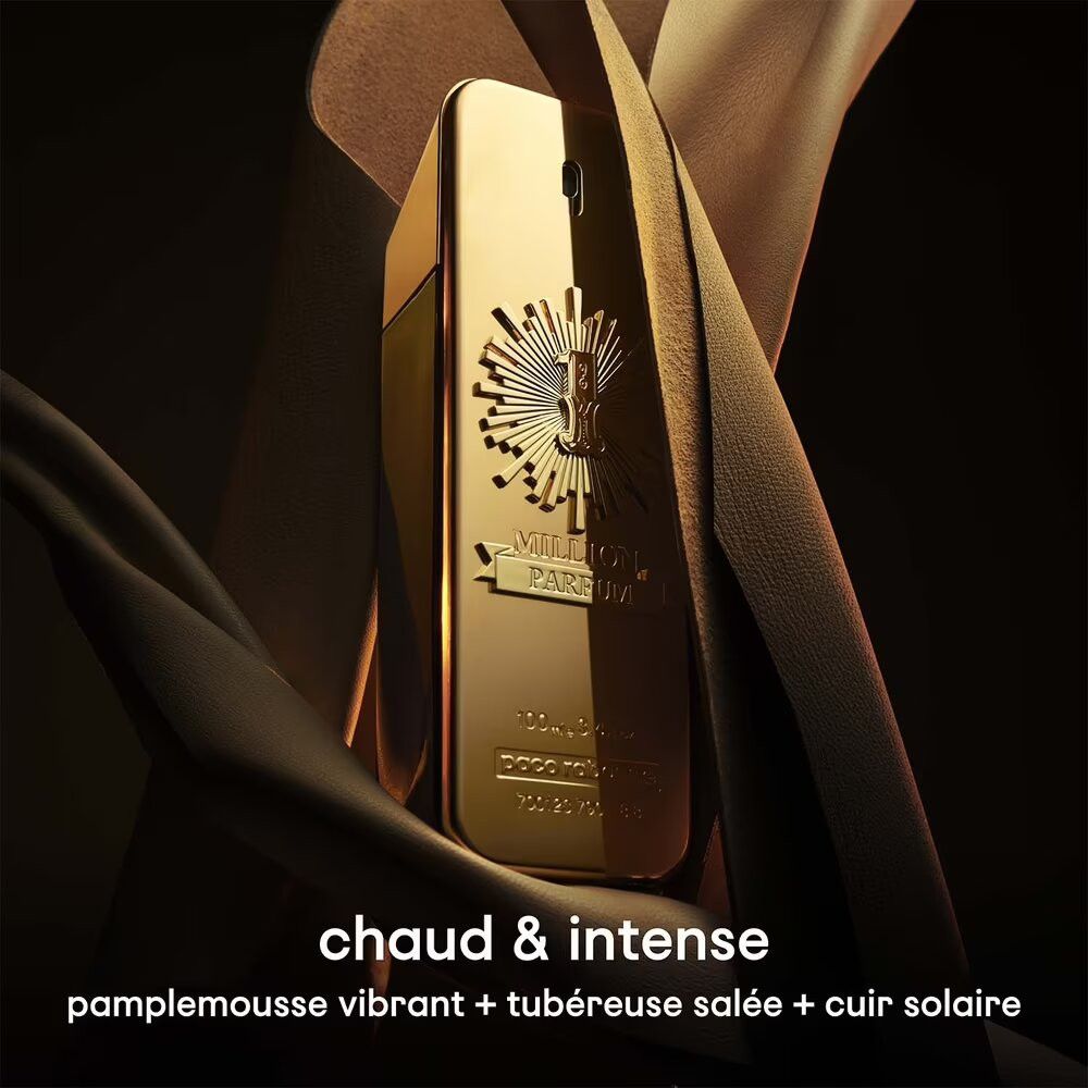 Goldfarbene Parfumflasche, Barrenform, umhüllt von Stoff. Aufschrift: 1 Million Parfum. Text: chaud & intense.