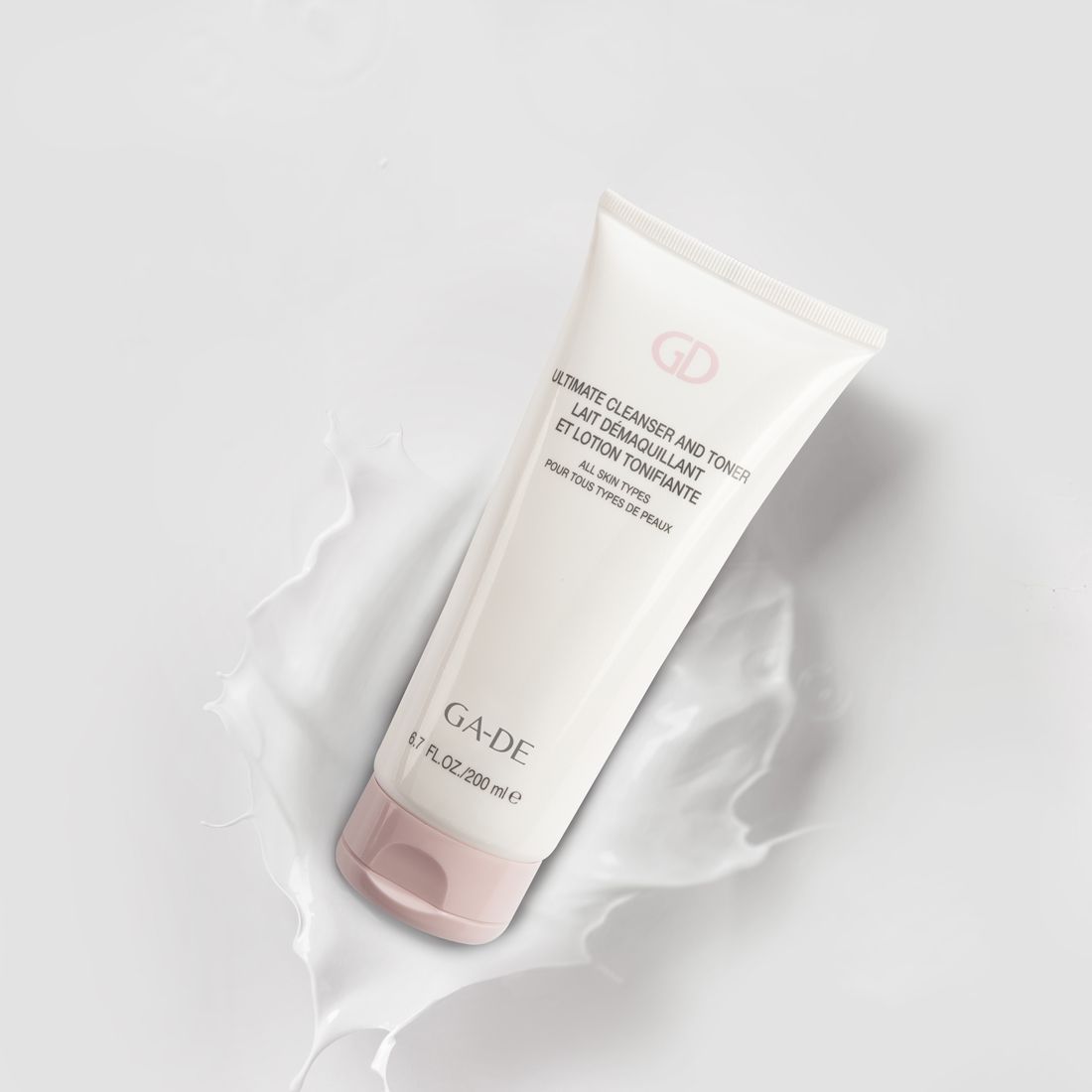 Weiß-rosa Tube. Aufschrift: Ultimate Cleanser and Toner, Ga-De. 200 ml.