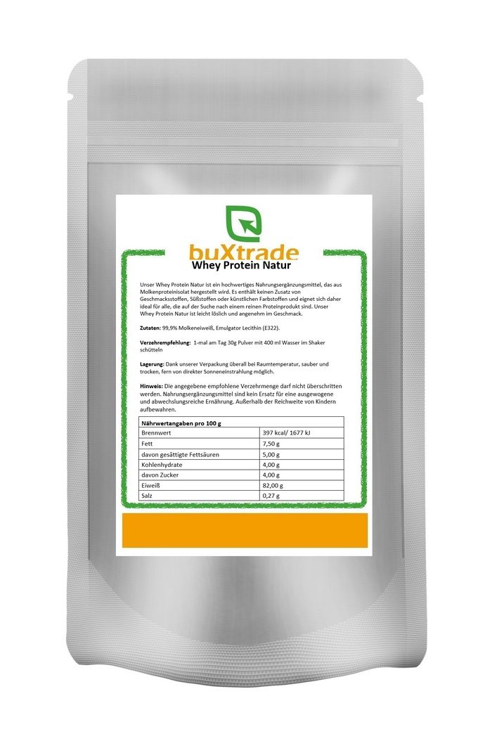 Beutel mit buXtrade Whey Protein Natur. Aufdruck mit Nährwertangaben. Grün-weißes Etikett mit Logo und Produktbezeichnung.