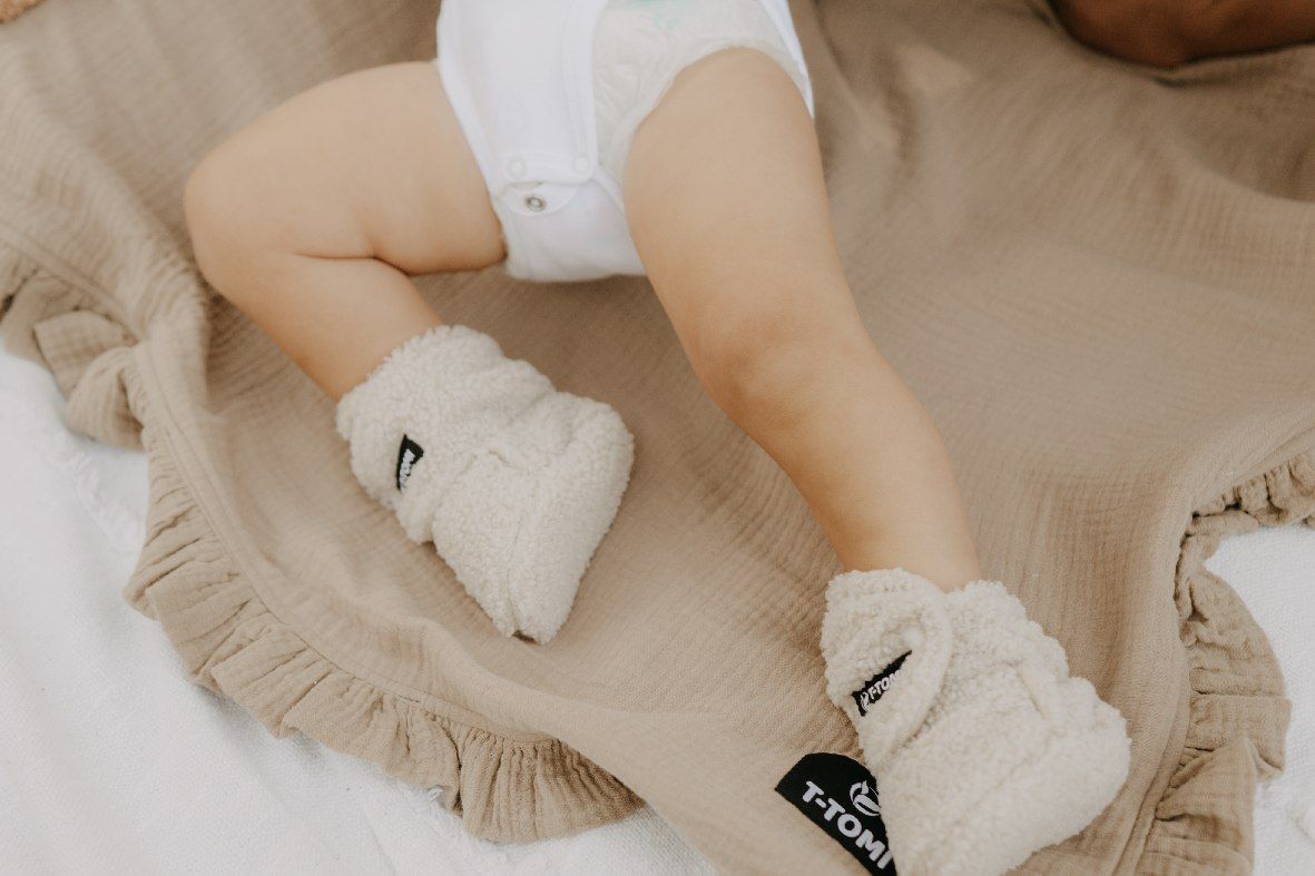 T-TOMI Krabbelschuhe TEDDY Cream (9-12 Monate) WARM