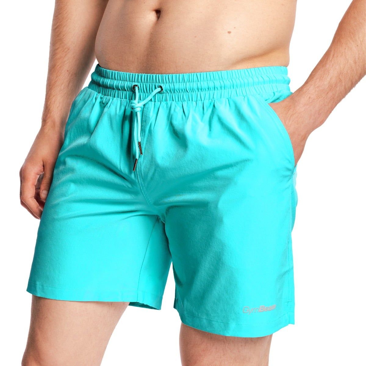 Türkisfarbene Badeshorts für Herren mit Kordelzug und Taschen. Ansicht von vorne.