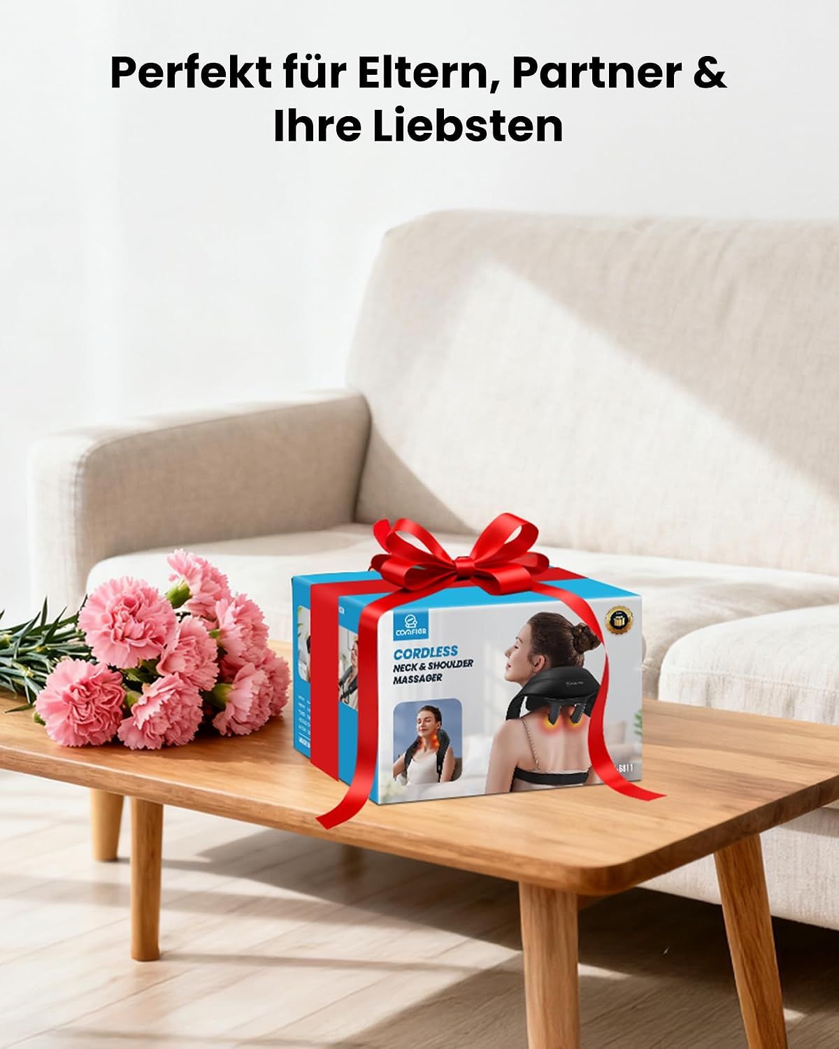 Frau mit Shiatsu-Nackenmassagegerät, das eine echte Handmassage imitiert.