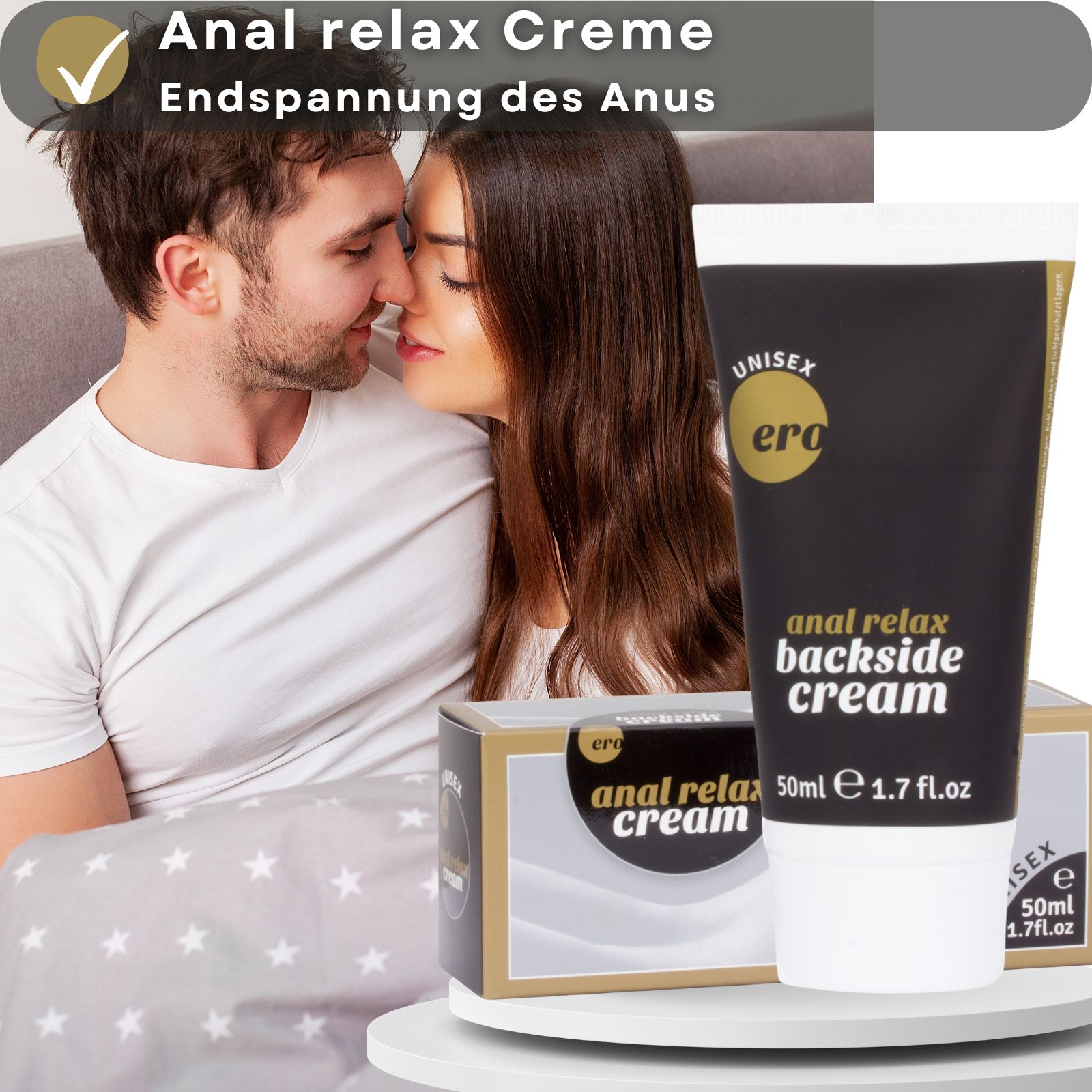 Produkt-Tube und Verpackung. Text: Anal relax Creme, Endspannung des Anus. Paar im Bett.