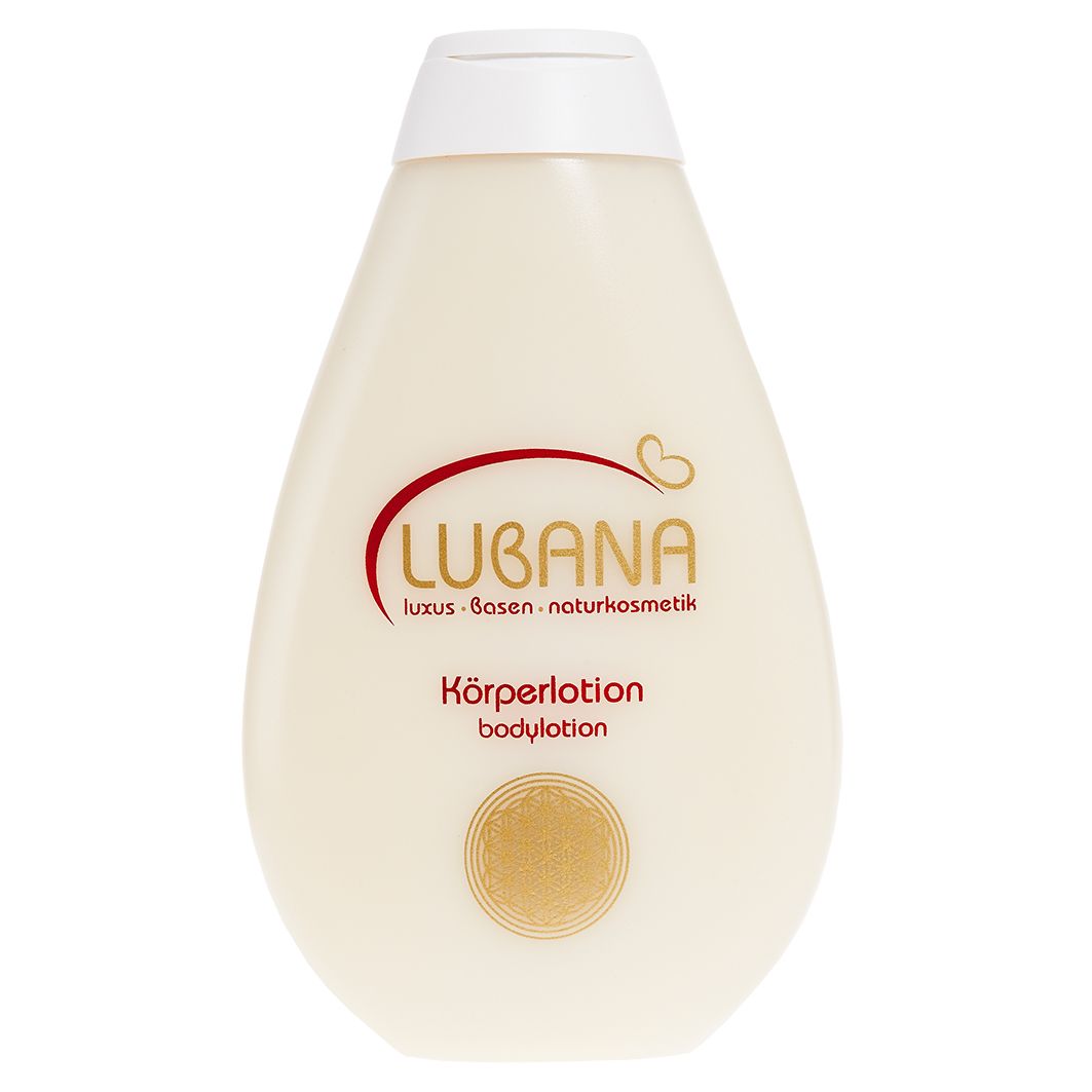 Beigefarbene Körperlotion-Flasche mit weißem Deckel. Roter Schriftzug: Lubana. Goldener Kreis unten. Tropfenförmige Flasche.