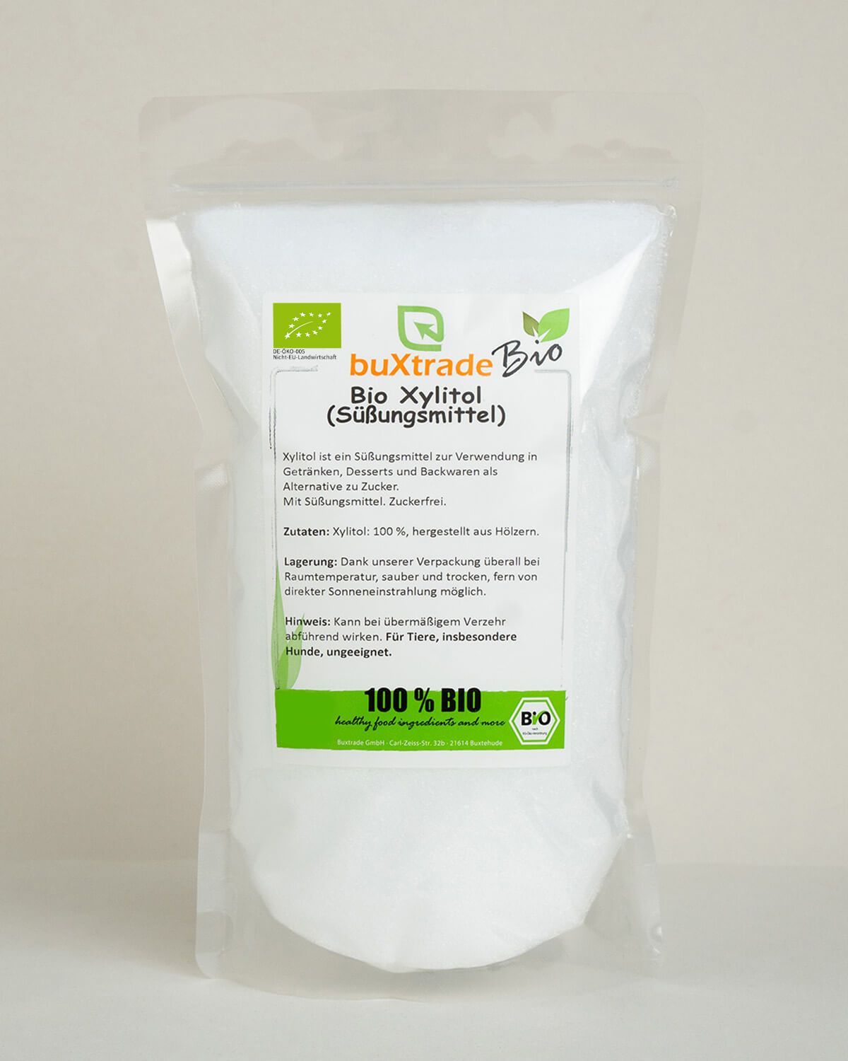 Buxtrade Bio Xylitol Süßungsmittel in einem weißen Standbodenbeutel mit Bio-Siegel.