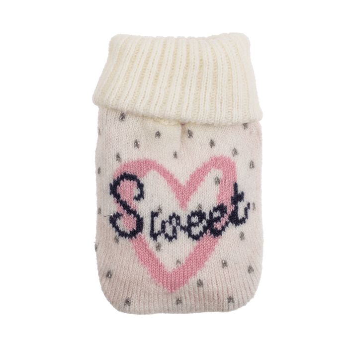 Rosa Wärmflaschenbezug mit Herz und Schriftzug "Sweet". Der obere Teil ist cremefarben gestrickt. Kleine silberne Punkte sind verteilt.