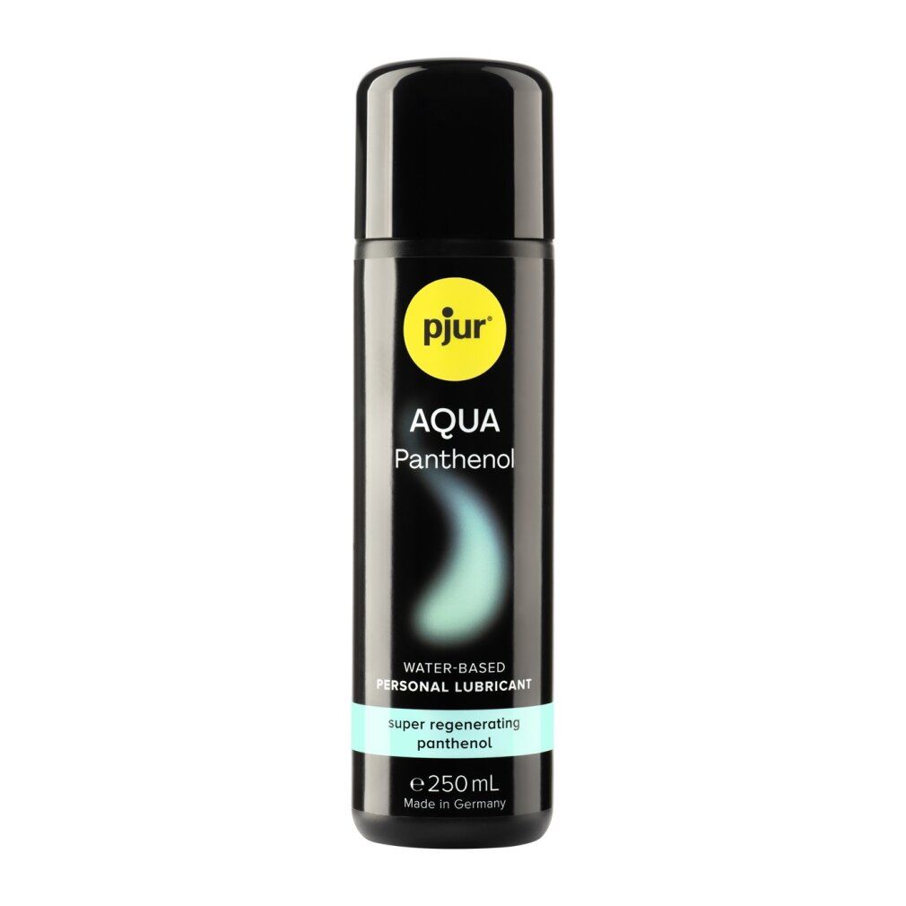 Schwarze Flasche mit schwarzem Deckel. Aufschrift: pjur AQUA Panthenol. Text: Water-based Personal Lubricant. 250ml/8.5 fl.oz.