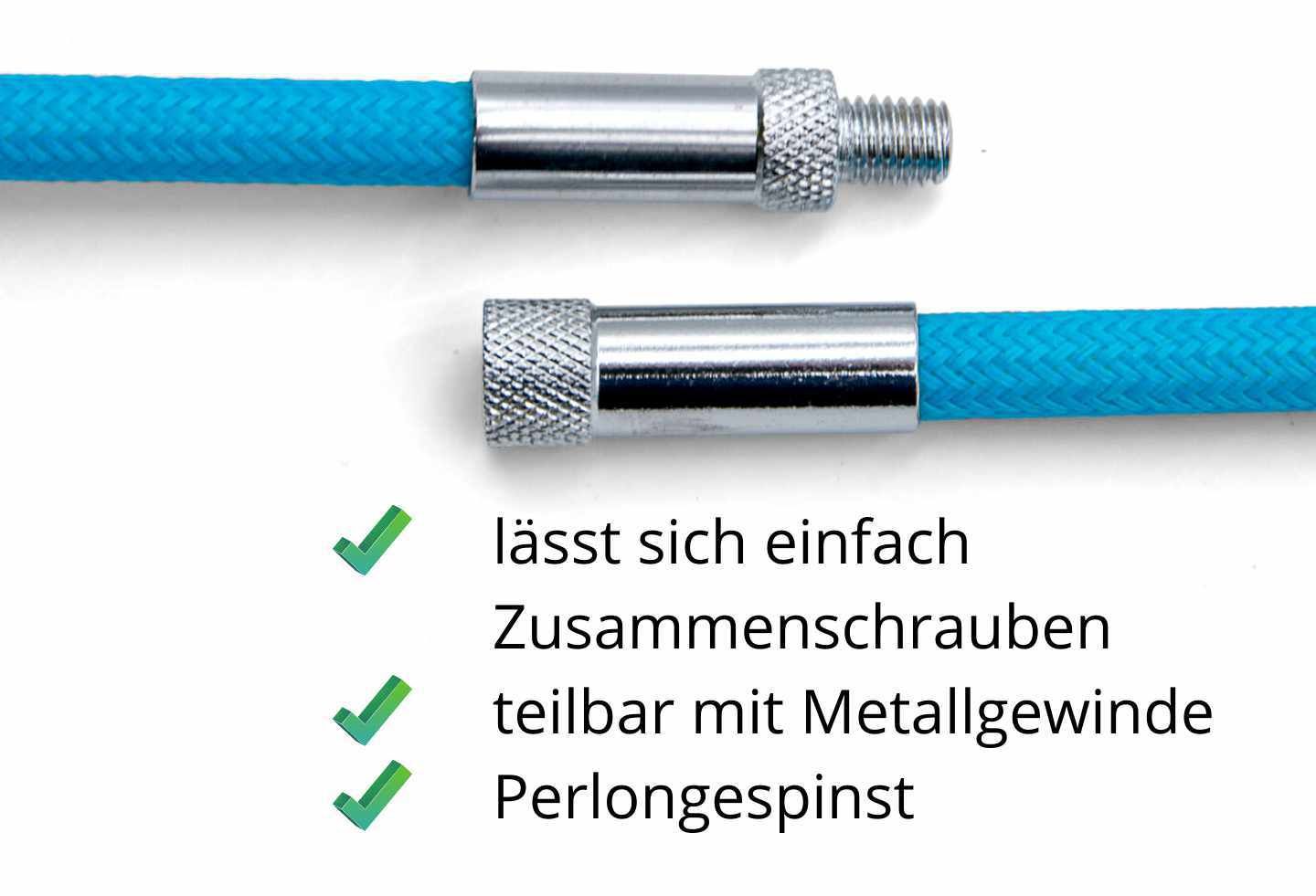 Teilbare Longierpeitsche mit Metallgewinde. Blaue Nylonschnur mit silbernen Metallverbindungen.