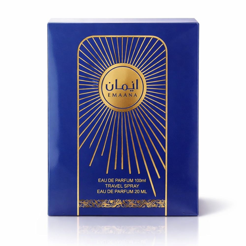 Blaue rechteckige Verpackung mit goldenem Logo und Schriftzug. Aufschrift: Emaana, Eau de Parfum, Travel Spray.