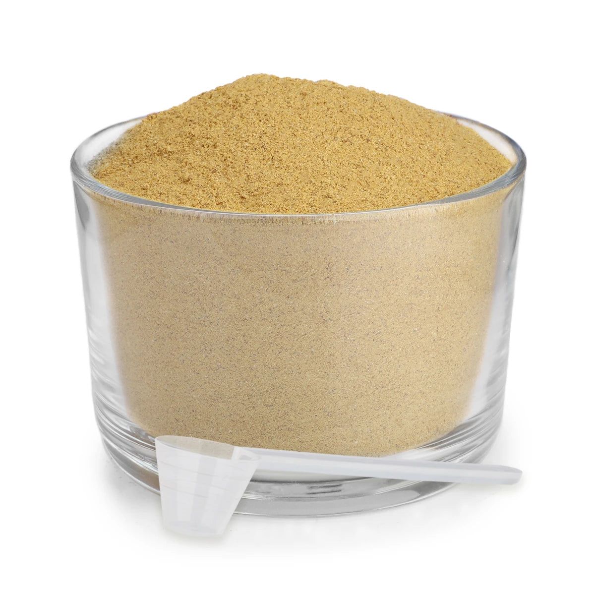 Behälter mit gelbem Pulver und Messlöffel. Transparentes Glas. Pulverförmiges Ergänzungsmittel.