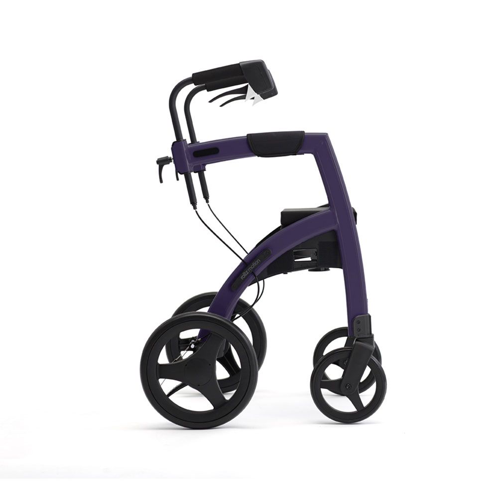 Rollator-Rollstuhl, violett, mit vier Rädern. Seitliche Ansicht. Schwarze Griffe und Räder. Sitzfläche und Rückenlehne.