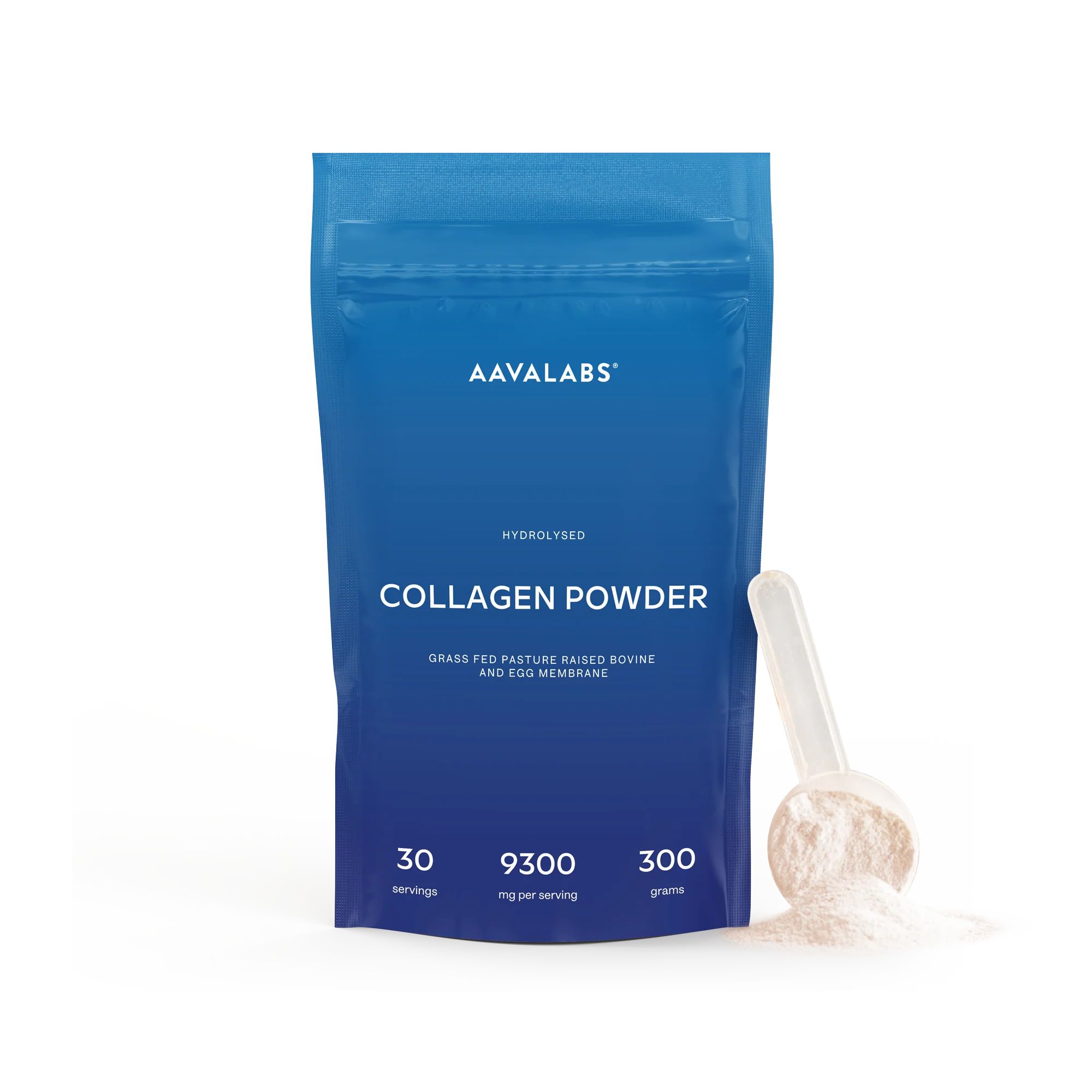 Blaue Verpackung mit Kollagenpulver, Messlöffel und Pulver. Text: AAVALABS, Kollagenpulver, 9300 mg pro Portion.