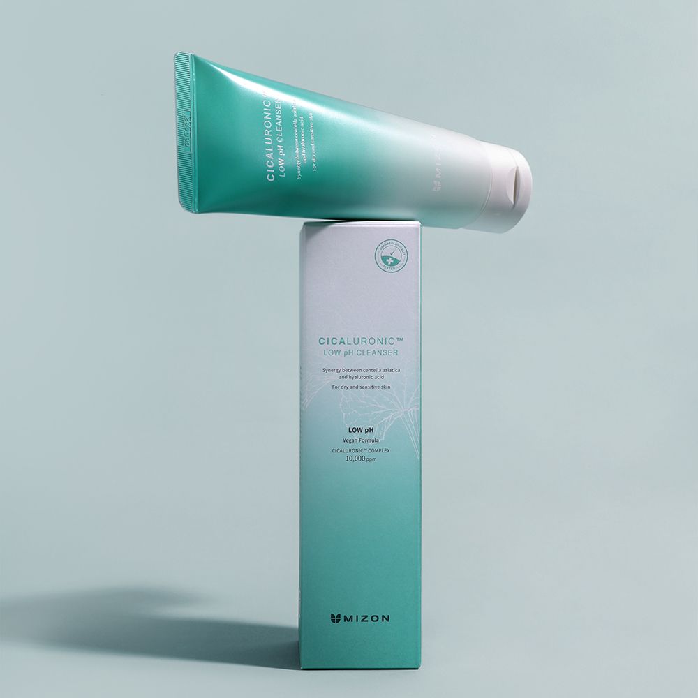 MIZON Cicaluronic Low pH Hydrating Cleanser