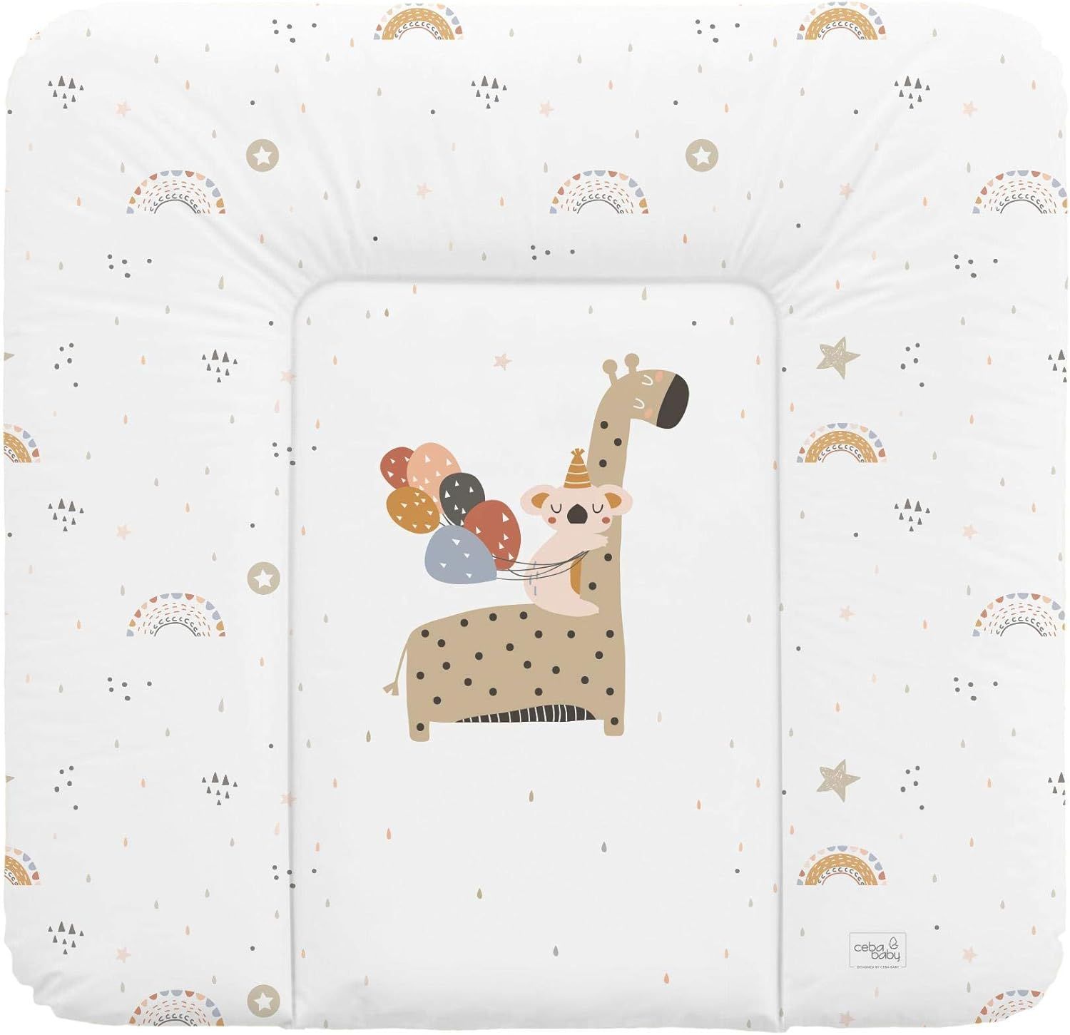 Weiche Wickelauflage mit Giraffen- und Koala-Motiv. Weiß mit bunten Details. Abgerundete Form mit erhöhtem Rand. Marke Ceba Baby.