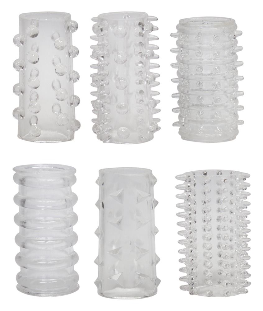 Sechs transparente Penis Sleeves mit unterschiedlichen Oberflächenstrukturen: Noppen, Stacheln, Rillen.