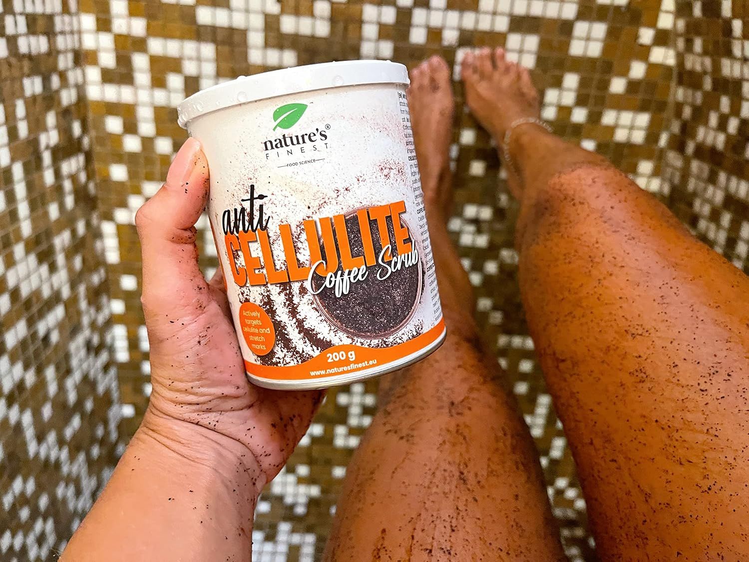 Nature's Finest Anti Cellulite Coffee Scrub - Kaffee-Peeling gegen Cellulite