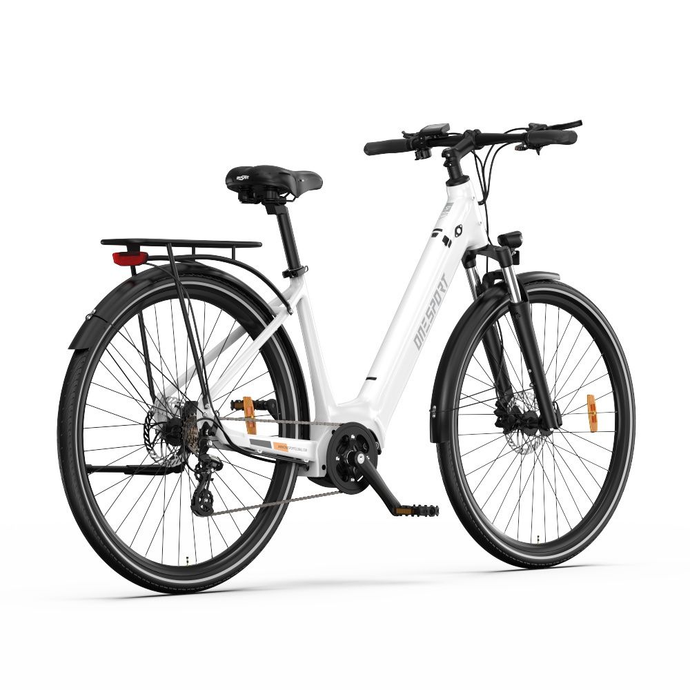 Weißes E-Bike mit schwarzen Elementen. Gepäckträger, Schutzbleche und Scheibenbremsen. OneSport-Logo.